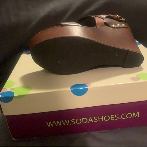 COPY - Brown leather wedge heel - Picture 3 of 3